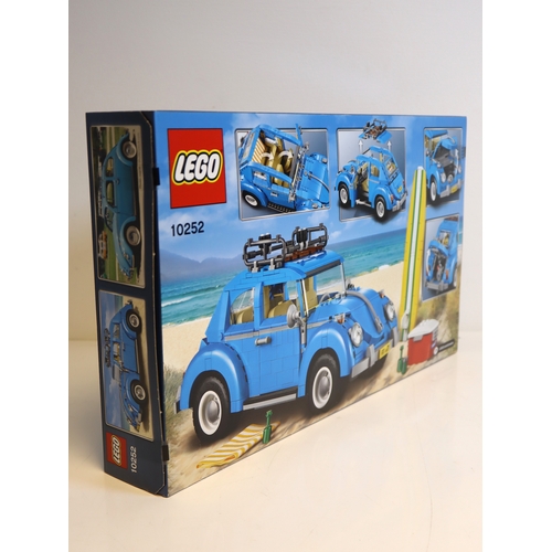 126 - LEGO - Creator 10252 Volkswagen Beetle