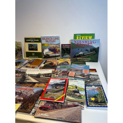 323 - A collection of Train related books including Railroads of Colorado, Flying Scotsman by Andrew Roden... 