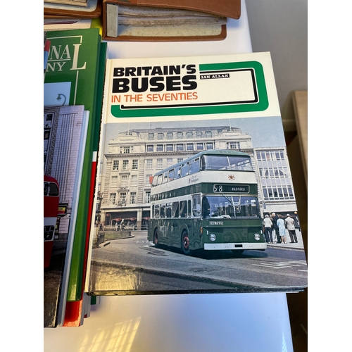 336 - Large quantity of Bus books including London 1952 Buses,Trams & Trolley Busesby Philip Wallis, Londo... 