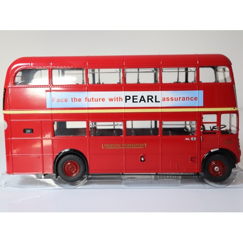 73 - Sun Star 1:24 Scale die-cast model Routemaster RM 870 - WLT 870 LE 48/4500