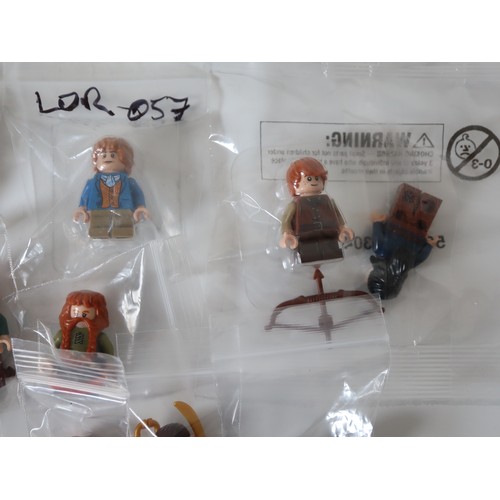 166 - LEGO Minifigures - A group of various figures from The Lord of the Rings / The Hobbit including Elve... 