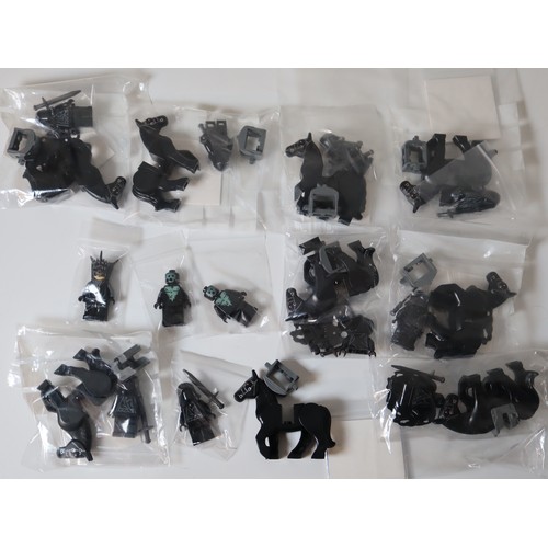 170 - LEGO Minifigures - The Lord of the Rings / The Hobbit A group of Ringwraith / Nazgul on horse back L... 