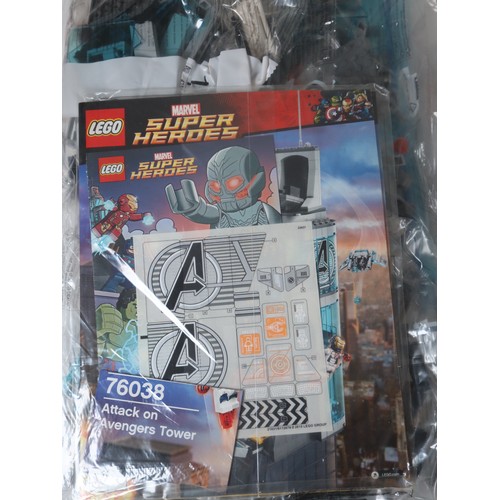 180 - LEGO - Marvel Super Heroes - 76038 Attack on Avengers Tower, 76077 Iron Man: Detroit Steel Strikes, ... 