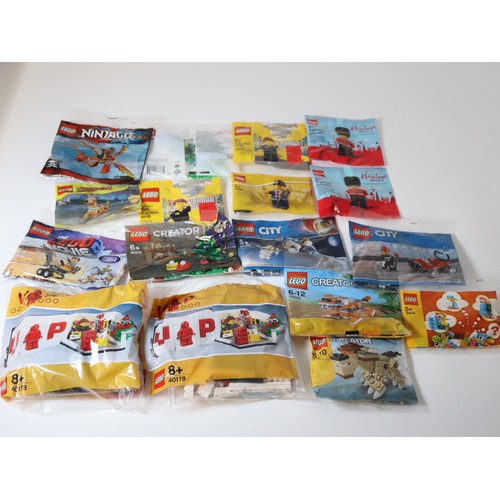 194 - LEGO - Various Minifigure and Mini Set Poly bags including 5001622 LEGO Store Employee, 5005233 Haml... 