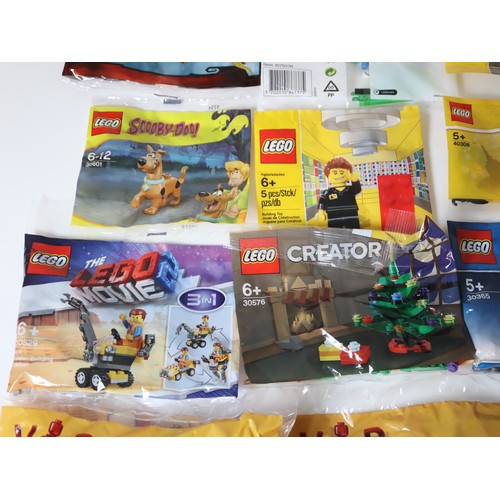 194 - LEGO - Various Minifigure and Mini Set Poly bags including 5001622 LEGO Store Employee, 5005233 Haml... 