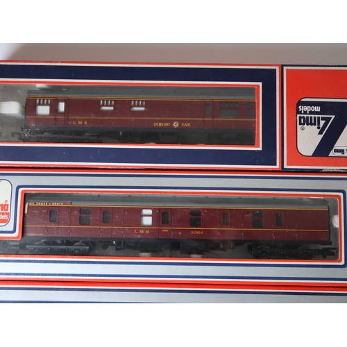 208 - Lima Models 00 L.M.S Gauge Carriages / Dining Car 305333, 305315W, 305312W (2)