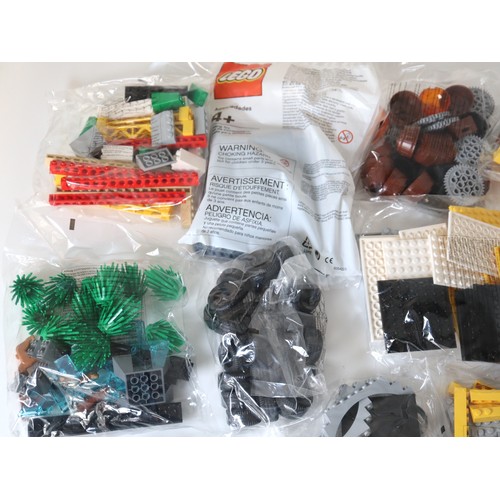 259 - LEGO - Various New Sealed Poly Bags containing various bricks, connectors, animals, sharks, base pla... 