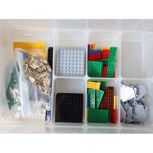 262 - LEGO - Various loose bricks, connectors, Duplo, Animals + other pieces