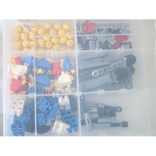 263 - LEGO - Various loose bricks , connectors, wheels and accessories + multiple base plates