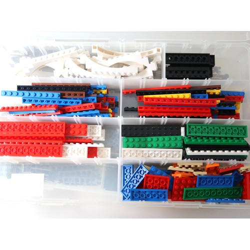 263 - LEGO - Various loose bricks , connectors, wheels and accessories + multiple base plates