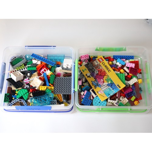 263 - LEGO - Various loose bricks , connectors, wheels and accessories + multiple base plates