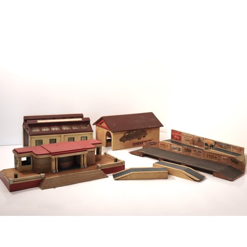 275 - Vintage Scratch Built Wooden O Gauge Stations, Garage and Platforms c 1950's