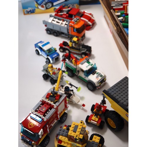 286 - Large collection of Lego City / Creator / Space & Ninjago Sets - Boxed / Pre built