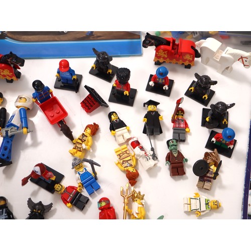 287 - LEGO - Large quantity of various minifigures from the last 30 + years including Space, Pirates + oth... 