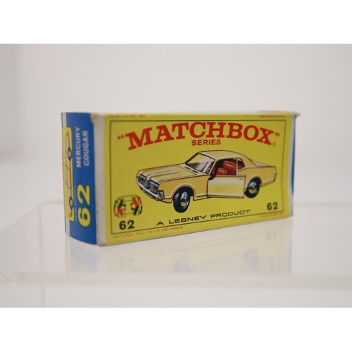 376 - Matchbox 62 Mercury Cougar Metallic Green E4 Series Type Box