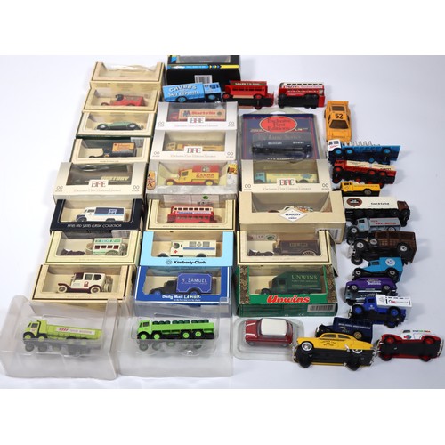 393 - A quantity of various scale die-cast boxed and loose commercial vehicle models Lledo, matchbox, Days... 