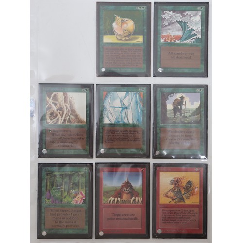 417 - Magic The Gathering TCG - A collection of 62 Alpha Trading cards