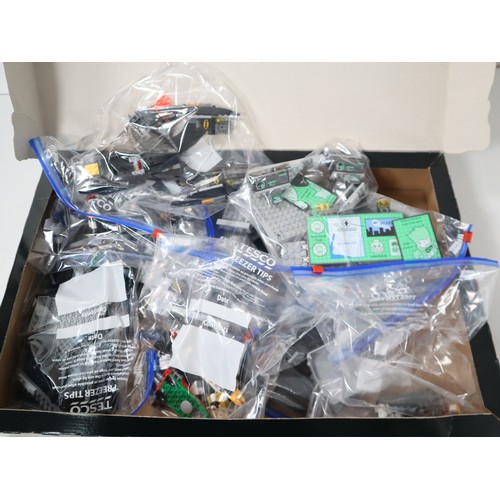 195 - Lego Batman - 7783 Batcave - Boxed with minifigures & instructions