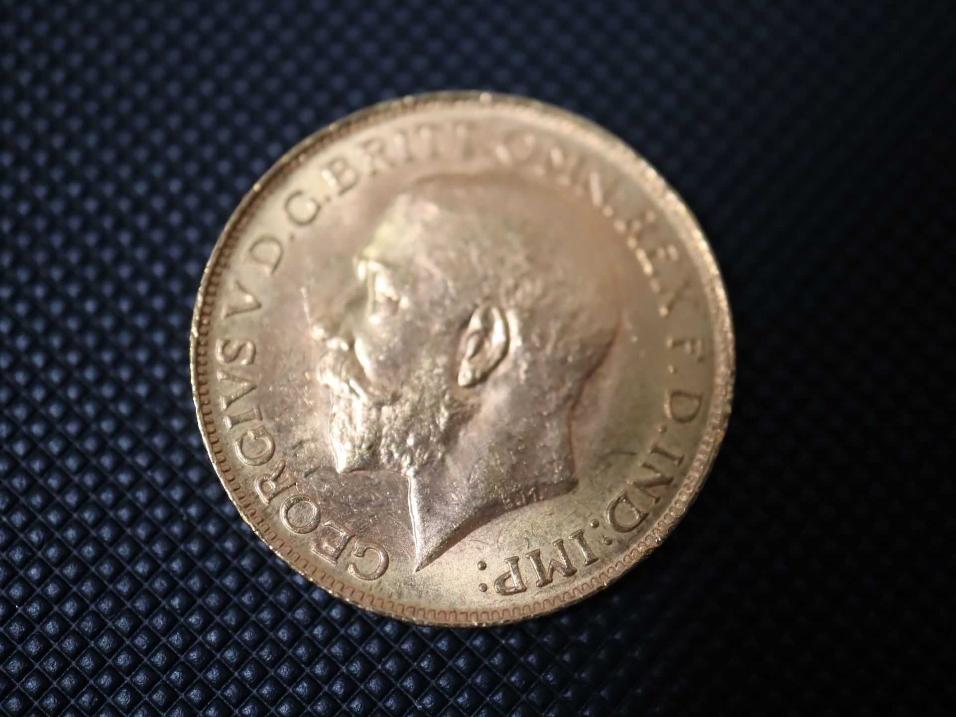 1911 George V Sovereign Canada Mint Issue