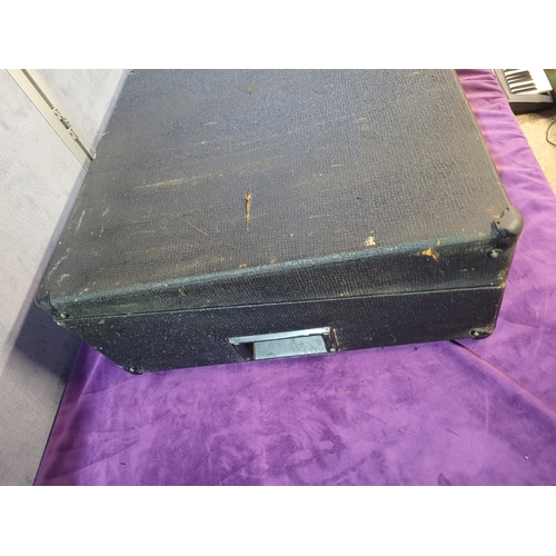 414 - Vintage FAL Stereo Disco DJ Double Turntable Unit.

Vintage FAL Stereo Disco portable DJ unit featur... 