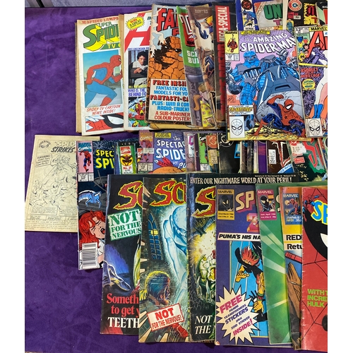 423 - A quantity of Vintage DC and Marvel Comics