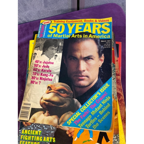 425 - A Collection of The Second Great War Hammerton books and Various Martial arts magazines.