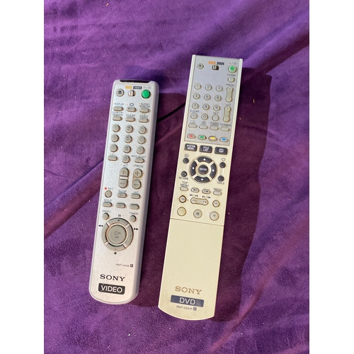 434 - Sony video cassette recorder SLV-SE730G, Sony Video cassette recorder SLV-E720UX and Sony DVD record... 