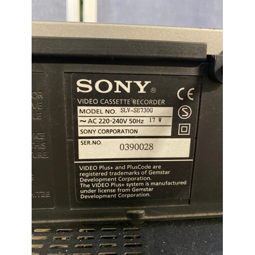 434 - Sony video cassette recorder SLV-SE730G, Sony Video cassette recorder SLV-E720UX and Sony DVD record... 