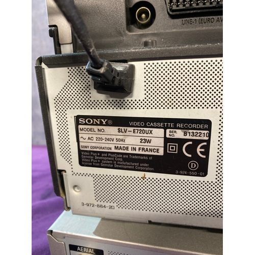 434 - Sony video cassette recorder SLV-SE730G, Sony Video cassette recorder SLV-E720UX and Sony DVD record... 