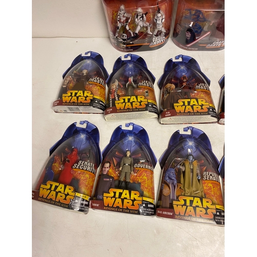 246 - 18 x Star Wars Revenge of the Sith sealed figure packs