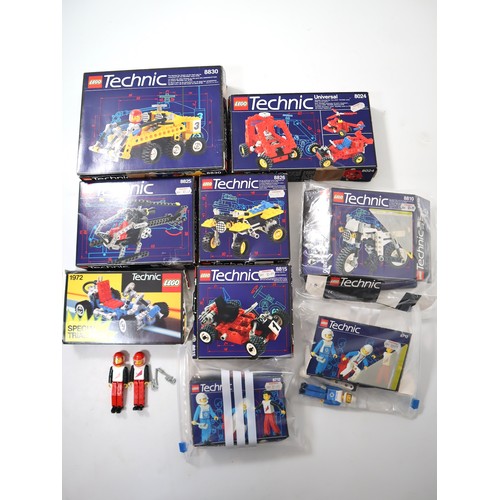 291 - Lego Technic - A collection of 1980/90's sets including 8830 Rally 6-Wheeler, 8815, 8826, 8024, , 19... 