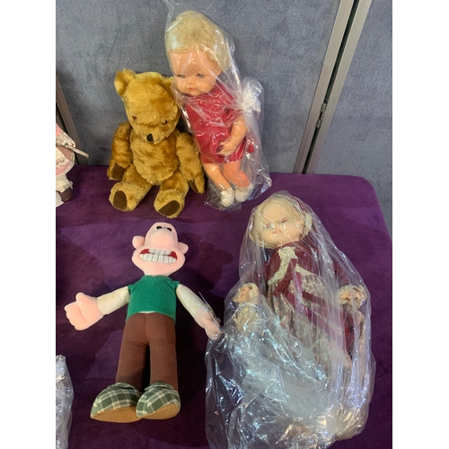 438 - A Collection of miscellaneous dolls including Pelham Puppet Marlborough Wilts