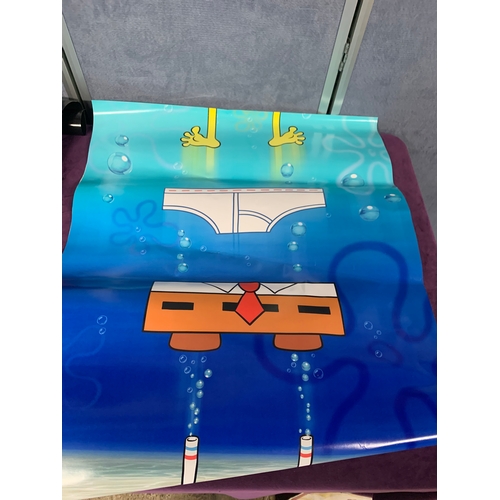 450 - A large collection of movie posters Including Sky captain and the world of tomorrow, Dawn of the Dea... 