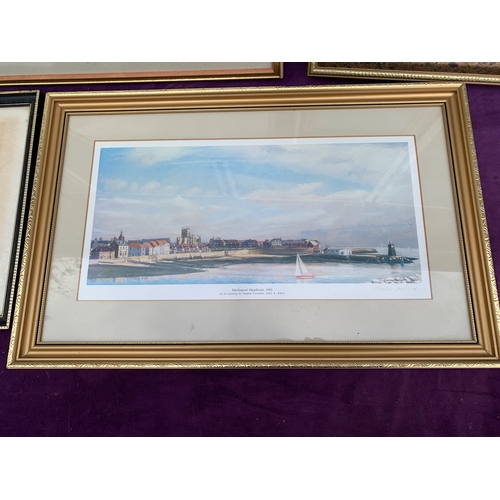 541 - A Quantity of Seaside related Prints