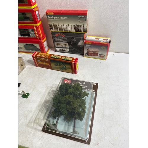 194 - Hornby R4009A SR Composite Coach (malachite) 