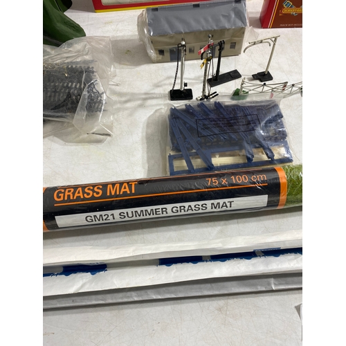 194 - Hornby R4009A SR Composite Coach (malachite) 