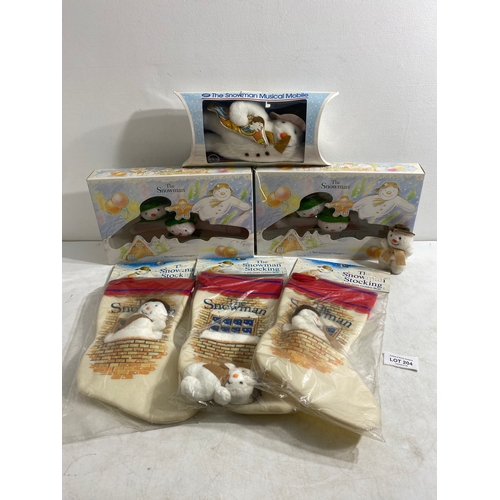 204 - Vintage 1980/90's The Snowman bundle including Three Stockings, Musical Mobile plushie and Two sets ... 
