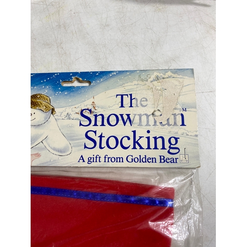 204 - Vintage 1980/90's The Snowman bundle including Three Stockings, Musical Mobile plushie and Two sets ... 