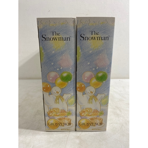 204 - Vintage 1980/90's The Snowman bundle including Three Stockings, Musical Mobile plushie and Two sets ... 