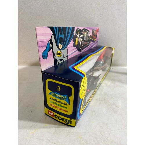 211 - Corgi Transporter Set, James Bond 007 set 3082, Batmobile and Bat boat set 3 , Triumph Acclaim 276, ... 