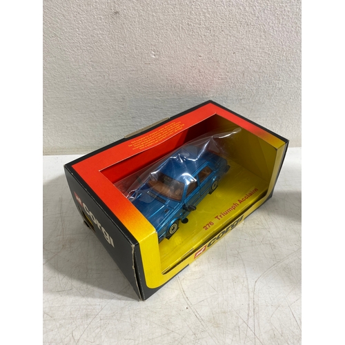 211 - Corgi Transporter Set, James Bond 007 set 3082, Batmobile and Bat boat set 3 , Triumph Acclaim 276, ... 