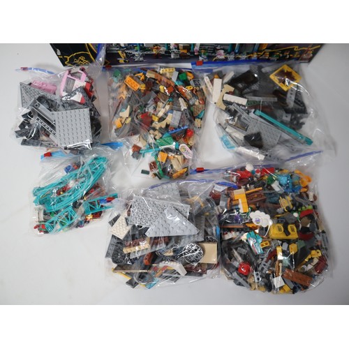 126 - Lego Monkie Kid - 80036 The City of Lanterns - Boxed with instructions /Minifigures