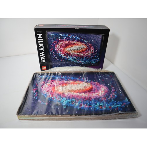 Lego - 31212 The Milky Way - Pre Built Boxed with instructions