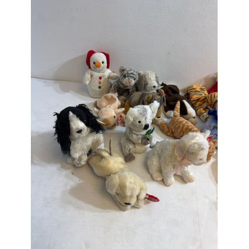 701 - A Collection of Children's Teddy's/Toys