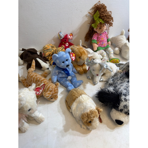 701 - A Collection of Children's Teddy's/Toys