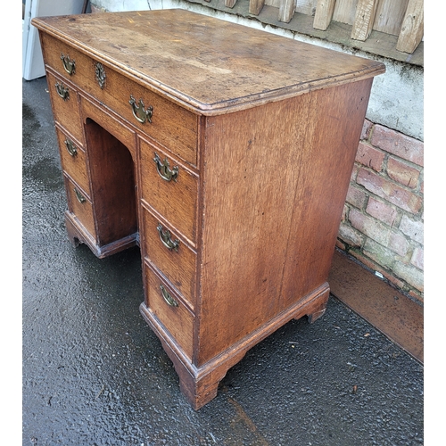 565 - Antique 19th Century Oak knee hole desk