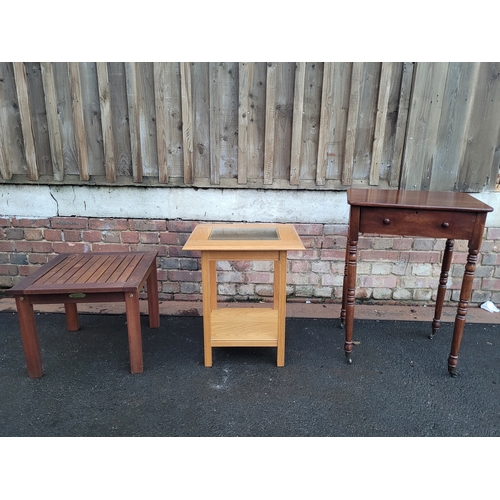 581 - 3 side tables