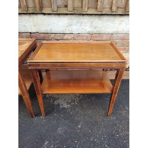 612 - Vintage pair of side tables