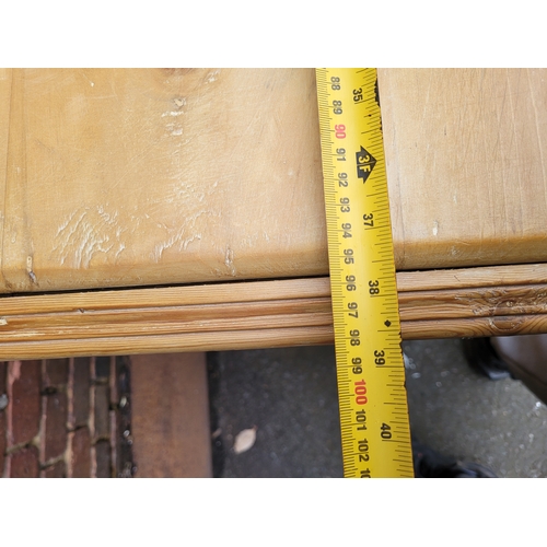 617 - Vintage pine chest of draw 2 over 2