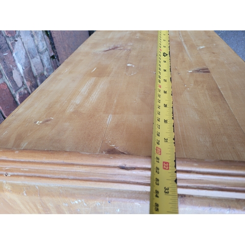 617 - Vintage pine chest of draw 2 over 2